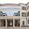 Foto: Particolare Esterno - Palazzo Thun - Sede del Municipio (Trento) - 2