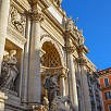 Foto: Particolare Laterale - Fontana di Trevi  (Roma) - 11